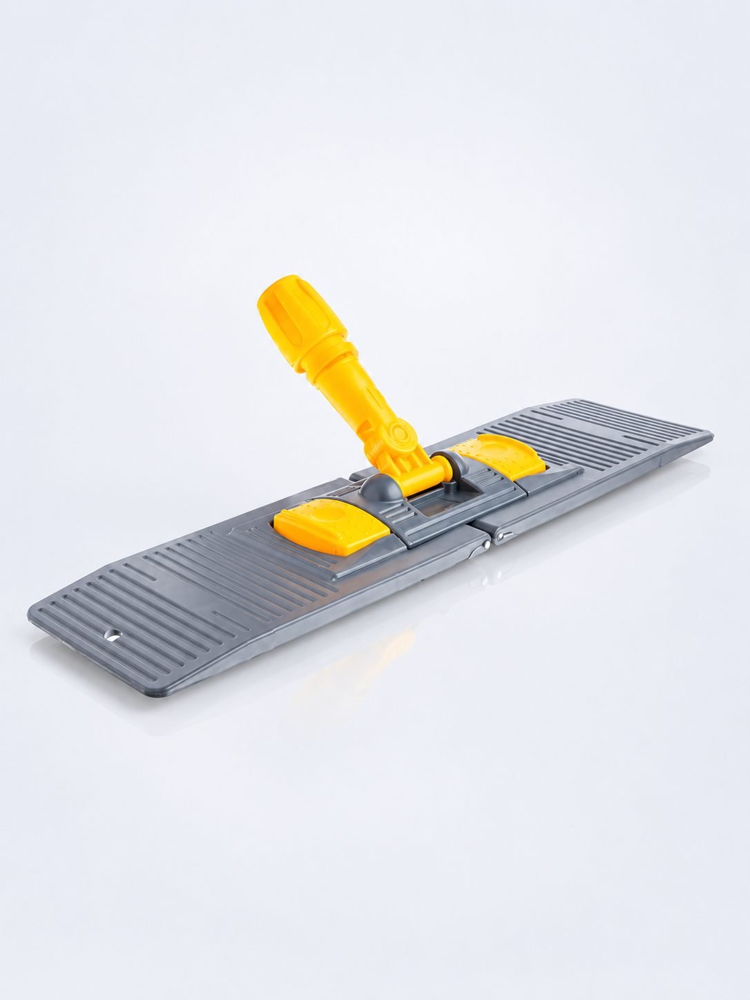 Suport pentru mop plat profesional cu buzunare, 60 cm, compatibil sistem B6, rotire 360°, conform normelor UE, galben / gri